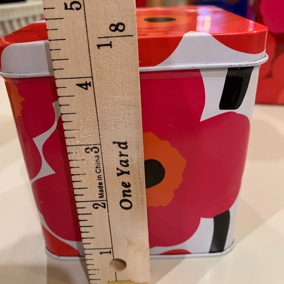 MARIMEKKO tin container with lid, Unikko - Picture 6 of 13